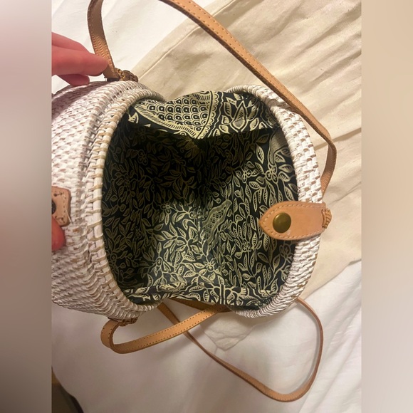 Ella & James Rattan Crossbody Bag - Picture 4 of 6